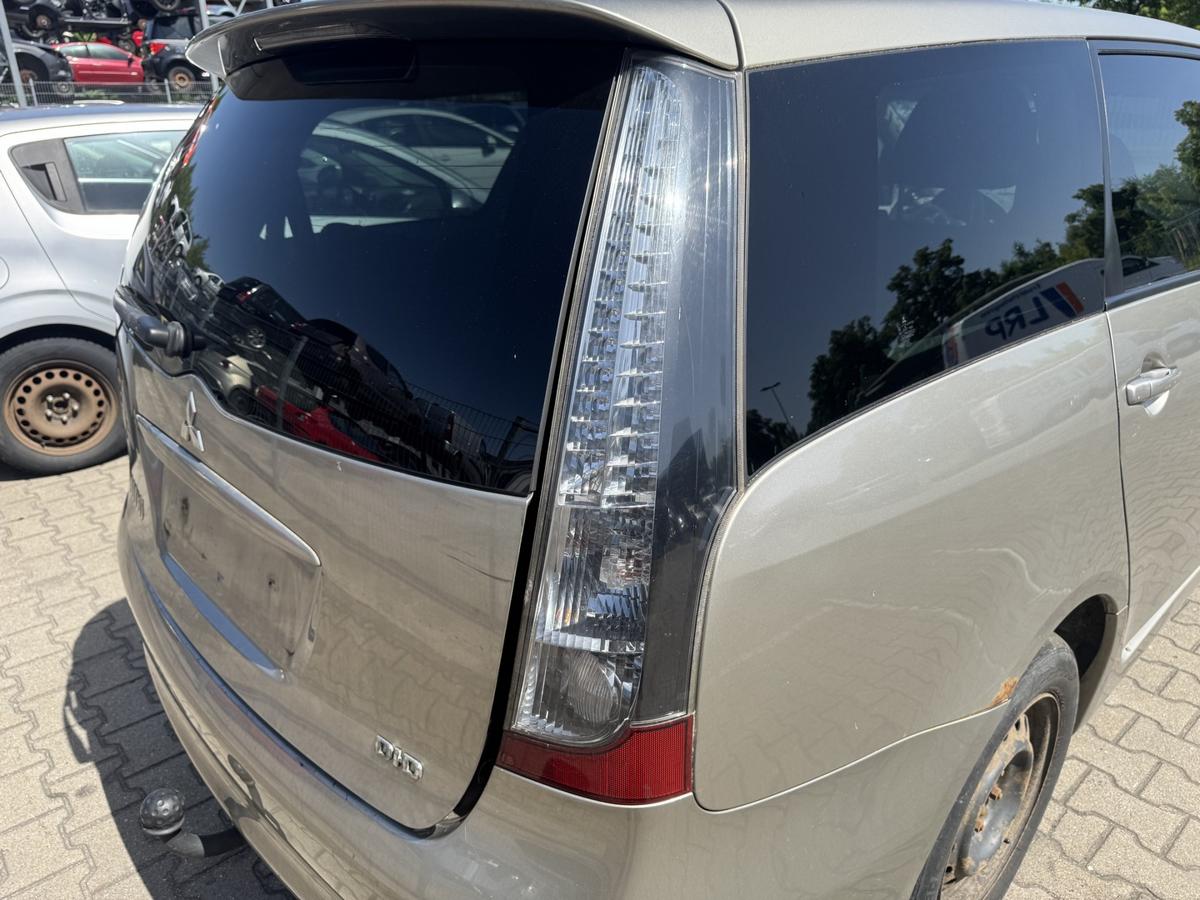 Mitsubishi Grandis original R&uuml;cklicht R&uuml;ckleuchte Schlussleuchte rechts Bj.2007